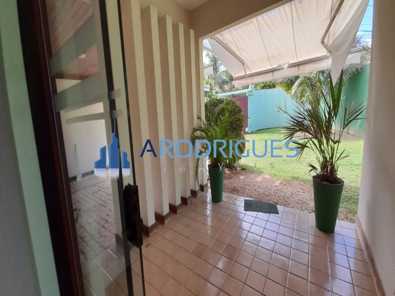 Excelente casa à venda em Villas do Atlântico, Alemada Fechada, com 5/4, sendo 3 suítes, nascente!!
