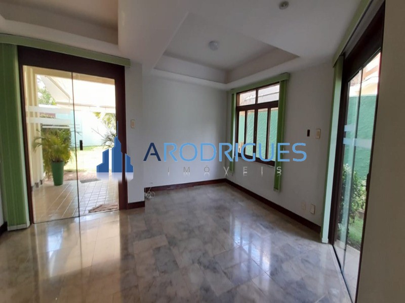 Excelente casa à venda em Villas do Atlântico, Alemada Fechada, com 5/4, sendo 3 suítes, nascente!!