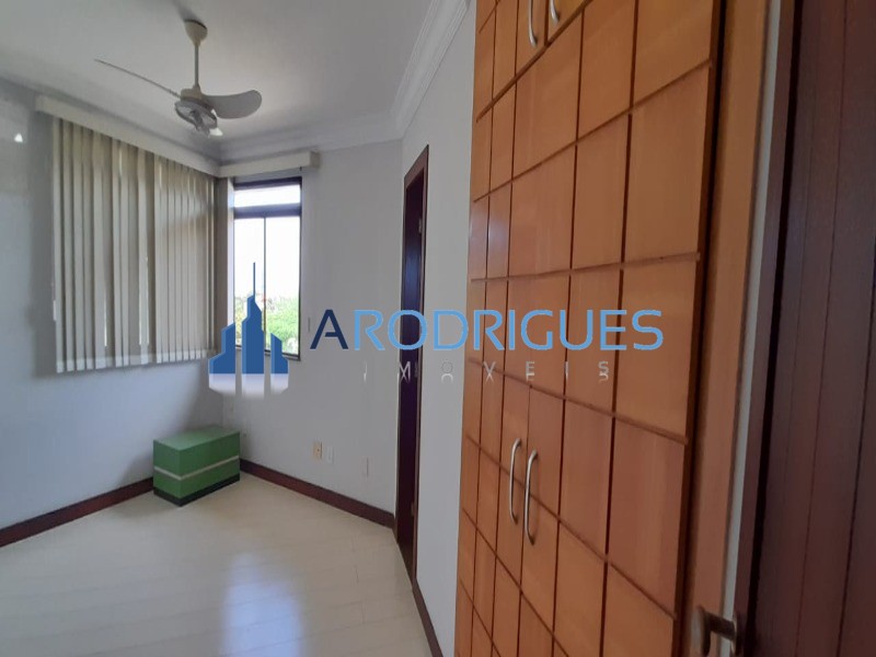 Excelente casa à venda em Villas do Atlântico, Alemada Fechada, com 5/4, sendo 3 suítes, nascente!!