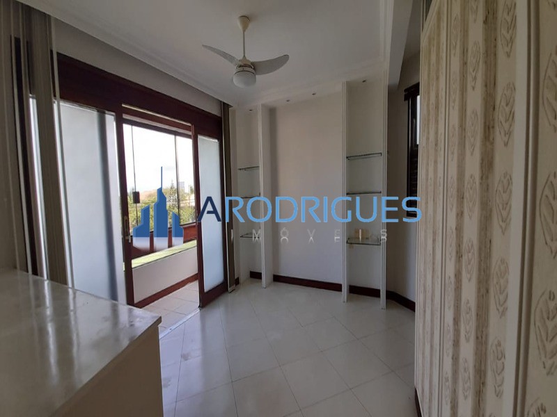 Excelente casa à venda em Villas do Atlântico, Alemada Fechada, com 5/4, sendo 3 suítes, nascente!!
