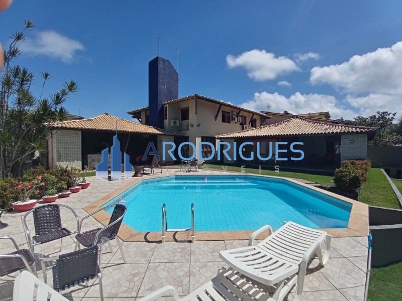 Oportunidade de casa à venda em condomínio de luxo em Vilas do Atlântico!