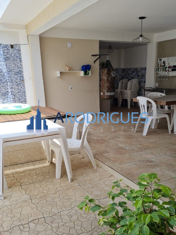 Casa, 4 quartos, 225 m² - Foto 14