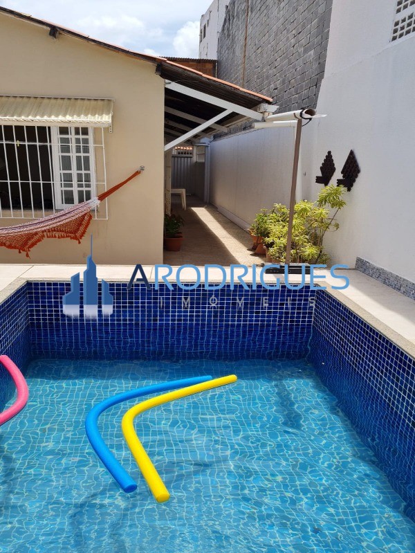 Casa, 4 quartos, 225 m² - Foto 4