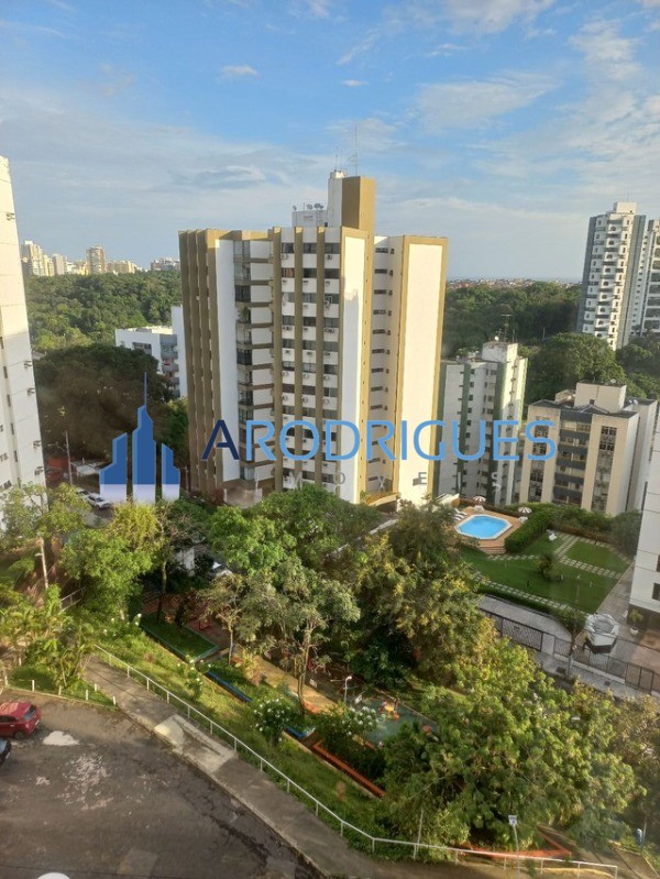 Oportunidade de apartamento à venda no Candeal, 3/4 sendo suíte, 1 apartamento por andar - Aceita Permuta!
