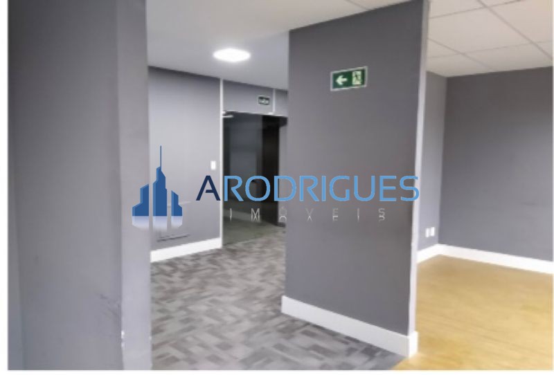 SALA À VENDA NO EDIFÍCIO CATABAS CENTER