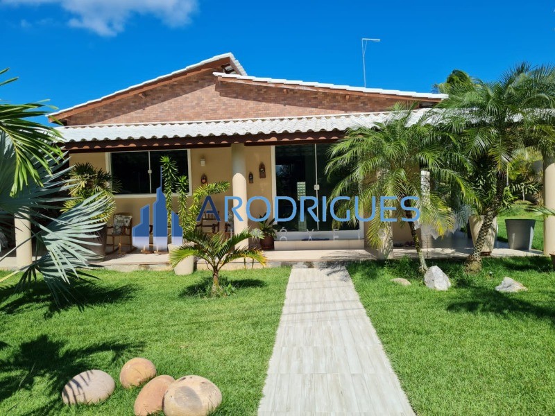 Excelente casa térrea , 4 suítes, nascente, vagas de garagem, aceita permuta de menor valor, Busca Vida