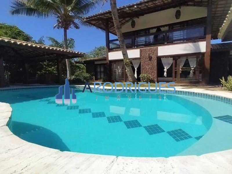 Casa de praia na linha verde, Abrantes com 4 suítes
