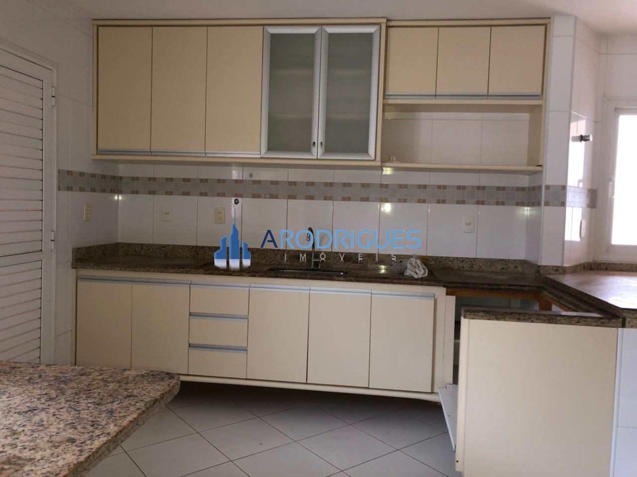 Casa, 2 quartos, 210 m² - Foto 11