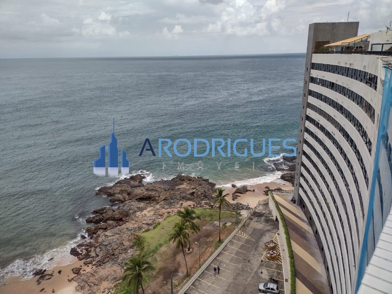 Cobertura 247m² no Ondina Apart Hotel.
