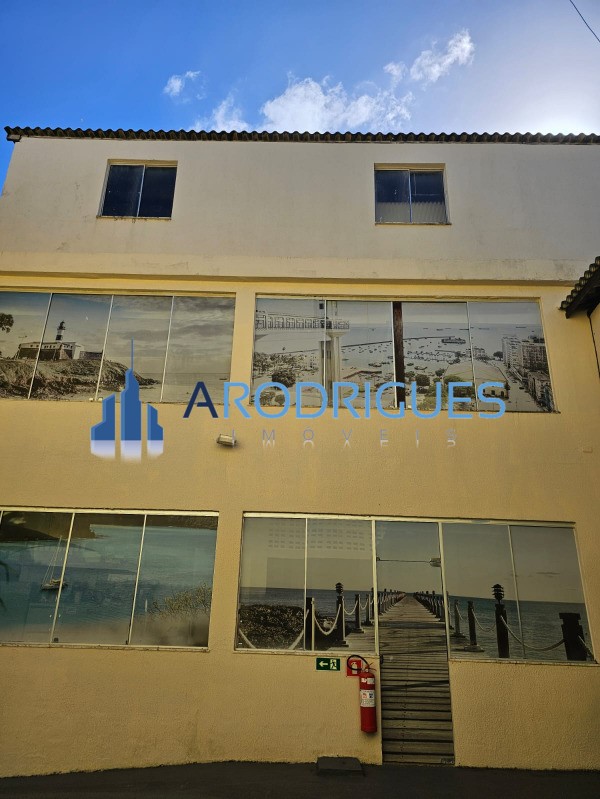 Aluguel de Galpão com 12 salas, 12 banheiros e 10 vagas em Pituaçu, Salvador-BA: Conheça já!
