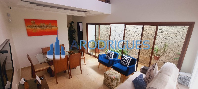 Imperdível Casa à Venda em São Paulo-SP, Chácara Belenzinho: 3 Quartos, 3 Suítes, 3 Salas, 4 Banheiros, 2 Vagas, 180m² de Área