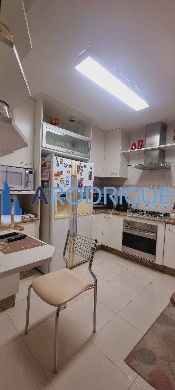 Imperdível Casa à Venda em São Paulo-SP, Chácara Belenzinho: 3 Quartos, 3 Suítes, 3 Salas, 4 Banheiros, 2 Vagas, 180m² de Área