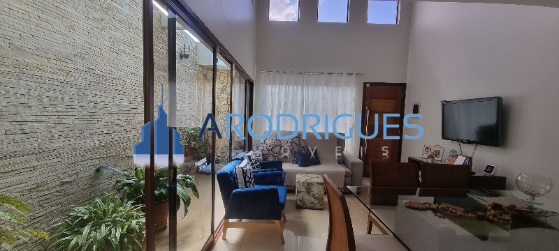 Imperdível Casa à Venda em São Paulo-SP, Chácara Belenzinho: 3 Quartos, 3 Suítes, 3 Salas, 4 Banheiros, 2 Vagas, 180m² de Área