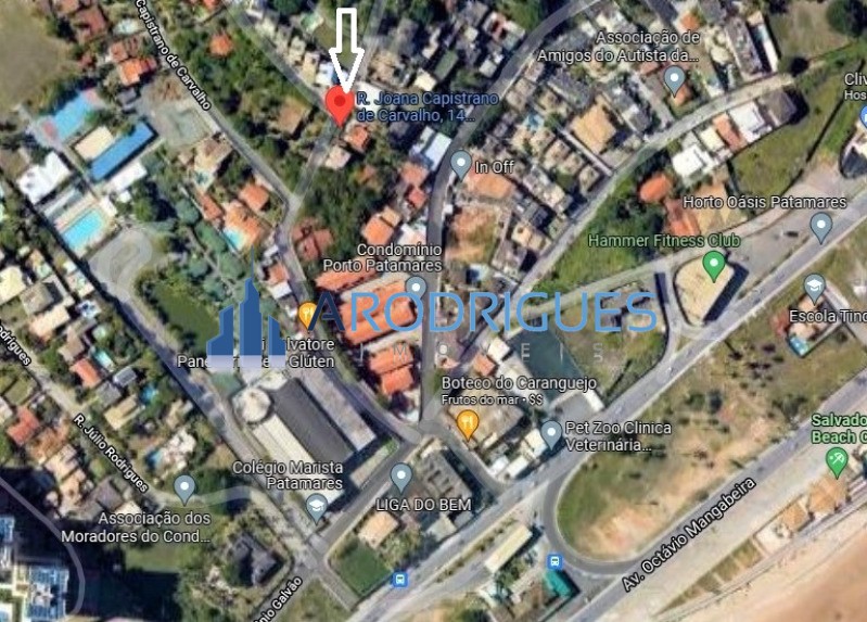Casa à venda em Salvador-BA, Pituaçu: 2 quartos, 2 salas, 2 banheiros, 2 vagas de garagem, 400m² de área.