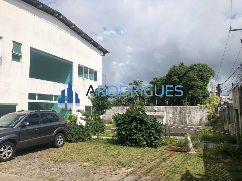 Excelente Oportunidade: Galpão Industrial à Venda ou Locação em Salvador-BA, Bairro Porto Seco Pirajá - 5 Salas, 4 Banheiros, 6 Vagas de Garagem, 1.392,68m².