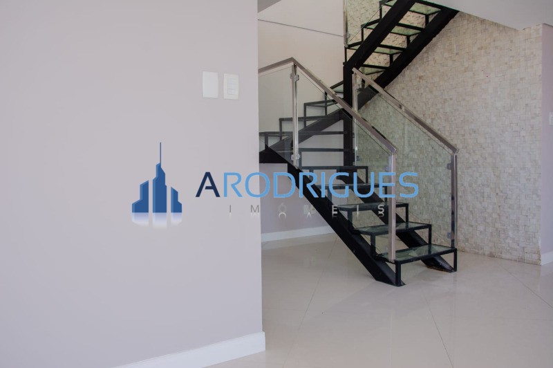 Cobertura, 3 quartos, 197 m² - Foto 6
