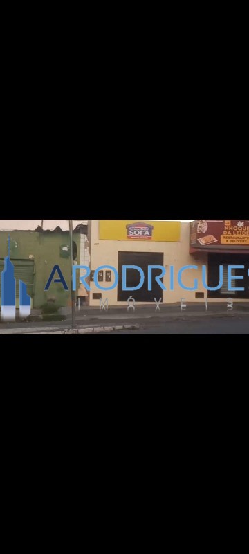 Oportunidade única: Imóvel comercial à venda em Feira de Santana-BA, bairro Feira4! 3 salas, 3 banheiros, 2 vagas de garagem, 180m².