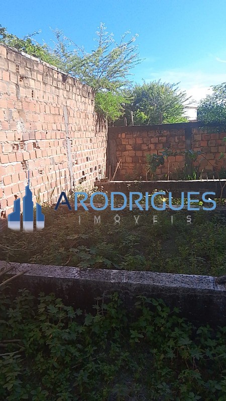Oportunidade única: Terreno comercial de 320m² à venda em Madre de Deus-BA!