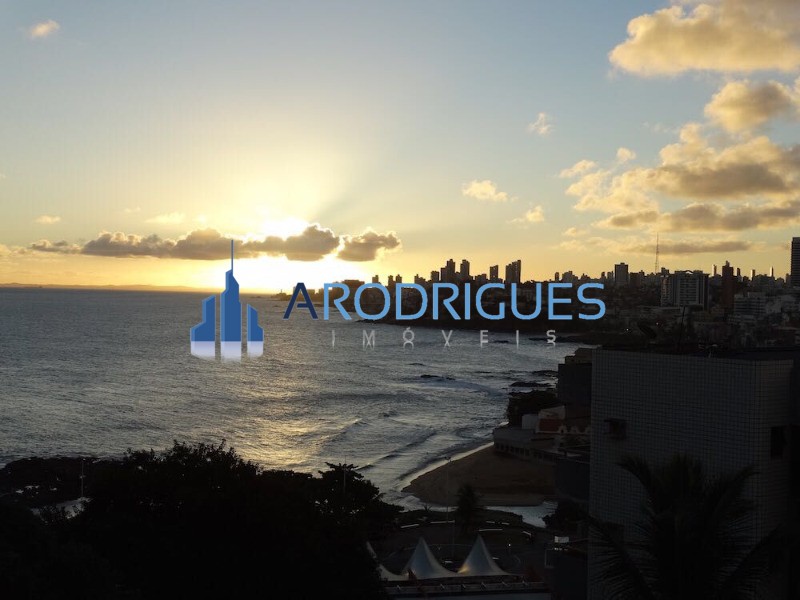 Imóvel de luxo no Rio Vermelho: Cobertura de 4 quartos, 4 suítes, 3 salas e 7 vagas em Salvador-BA - 791m² de área!
