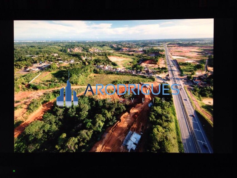 Terreno Comercial de 15.700m² à Venda em Lauro de Freitas - Excelente Oportunidade na Via Parafuso!