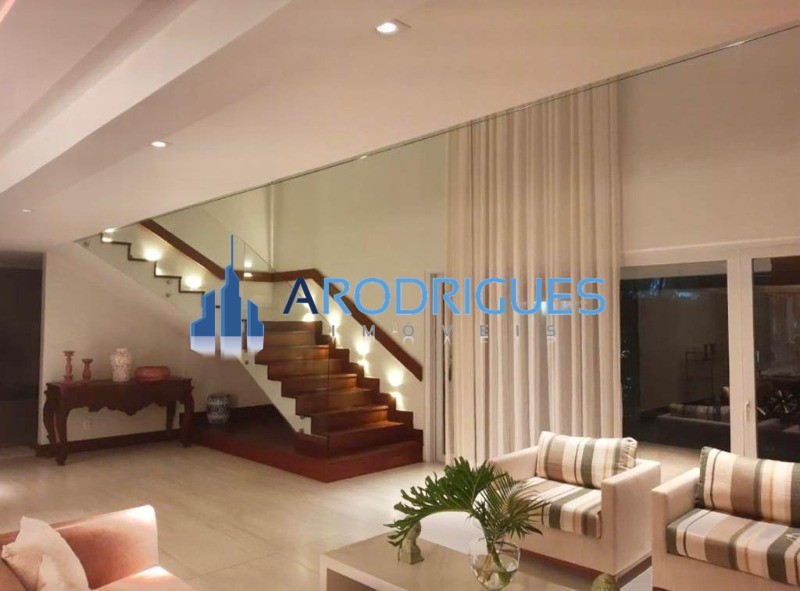 Casa, 4 quartos, 650 m² - Foto 1