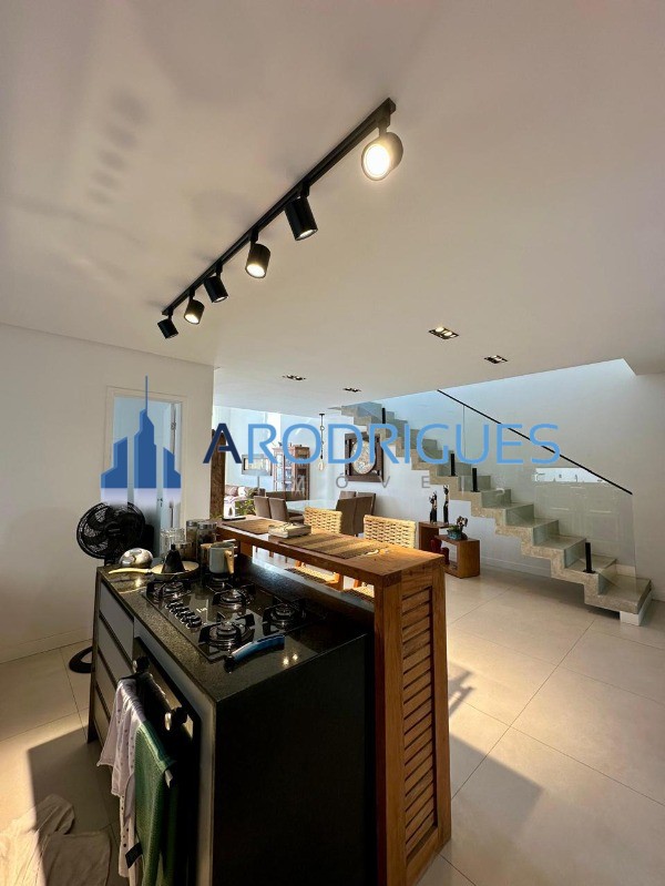 Casa, 4 quartos, 270 m² - Foto 16