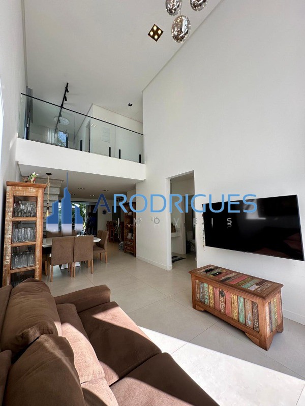 Casa, 4 quartos, 270 m² - Foto 27