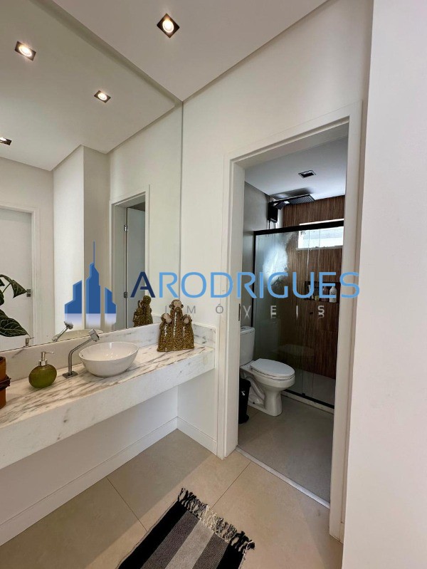 Casa, 4 quartos, 270 m² - Foto 24