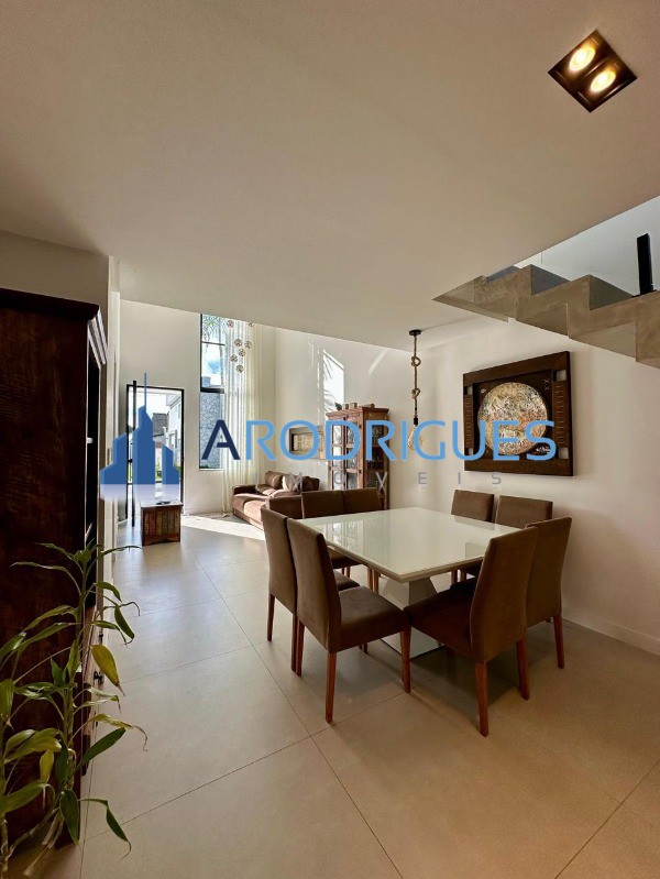 Casa, 4 quartos, 270 m² - Foto 22