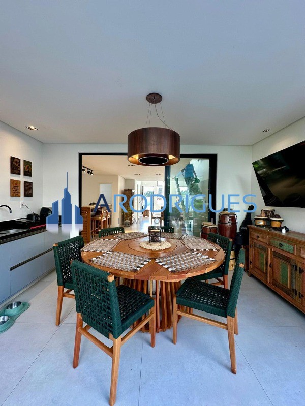 Casa, 4 quartos, 270 m² - Foto 19