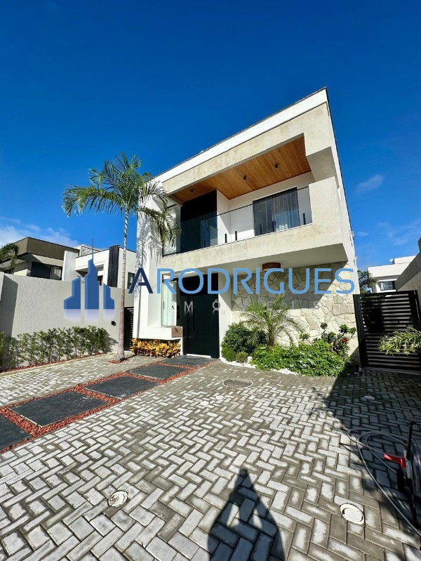 Casa, 4 quartos, 270 m² - Foto 28