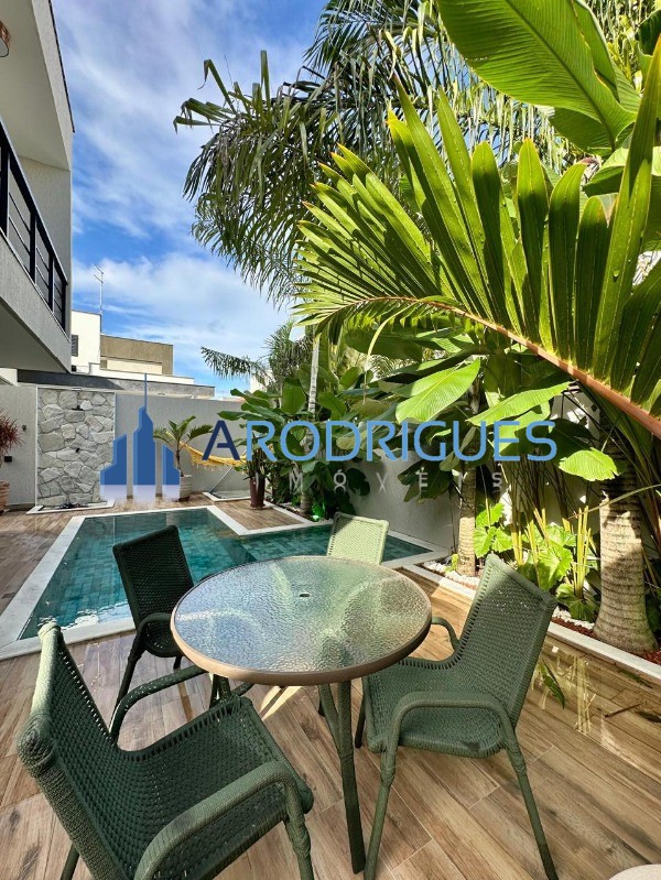 Casa, 4 quartos, 270 m² - Foto 10