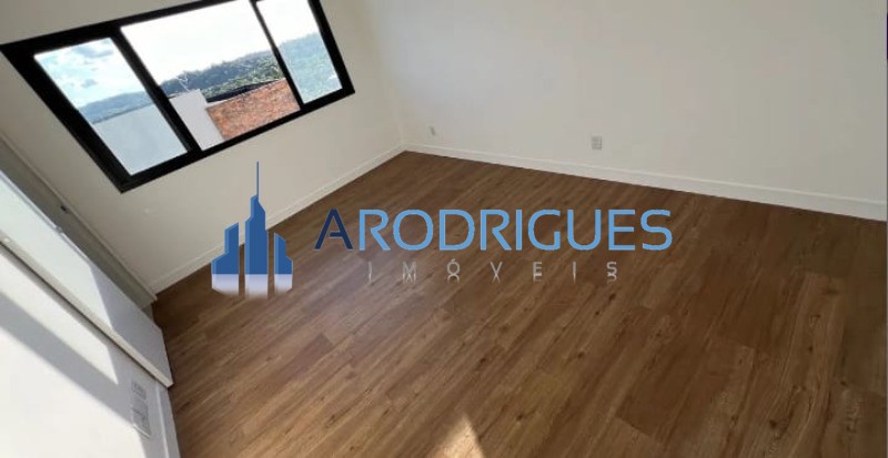 Casa, 4 quartos, 294 m² - Foto 2