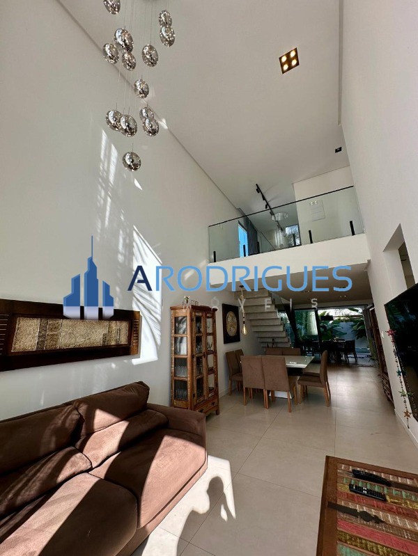 Casa, 4 quartos, 270 m² - Foto 26