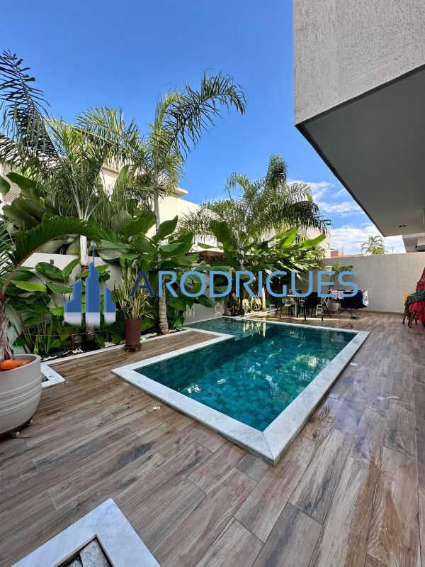 Casa, 4 quartos, 270 m² - Foto 17