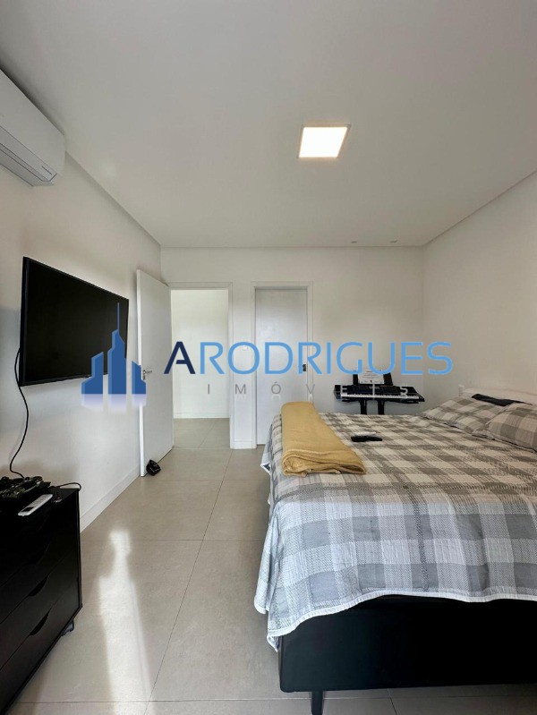 Casa, 4 quartos, 270 m² - Foto 5