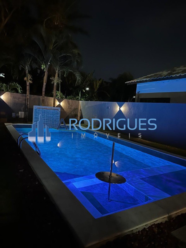 Casa, 4 quartos, 250 m² - Foto 1