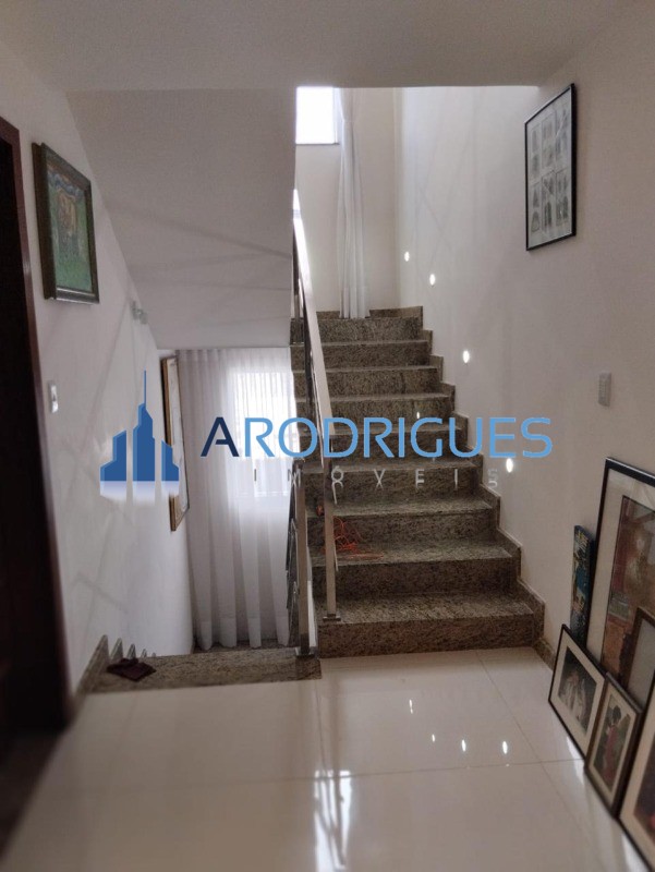 Casa, 4 quartos, 320 m² - Foto 9