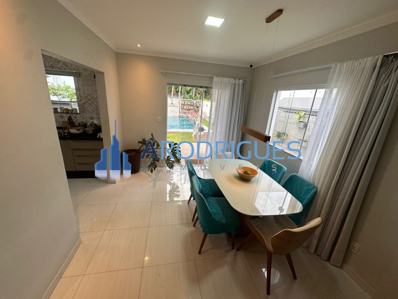Casa, 4 quartos, 250 m² - Foto 12