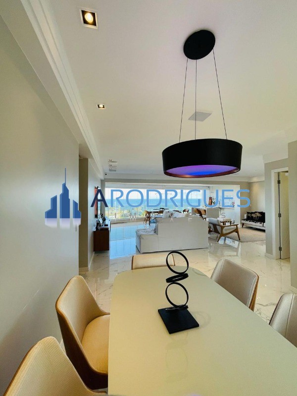 Apartamento, 4 quartos, 200 m² - Foto 1