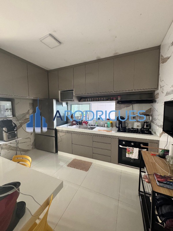 Casa, 4 quartos, 186 m² - Foto 8