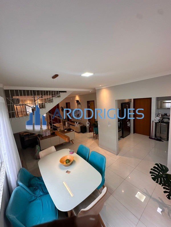 Casa, 4 quartos, 250 m² - Foto 16