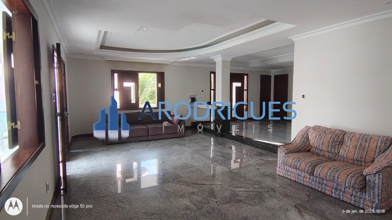 Casa, 4 quartos, 450 m² - Foto 1