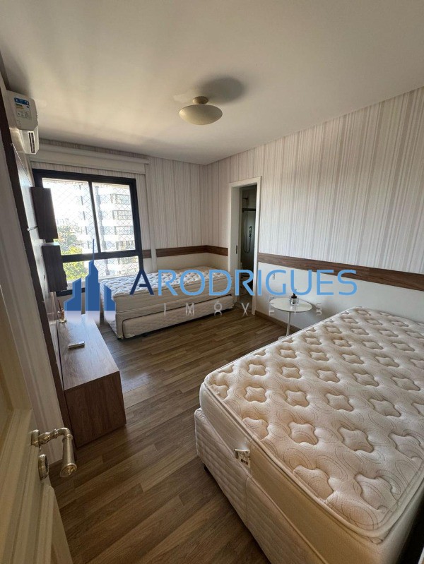 Apartamento, 3 quartos, 286 m² - Foto 11