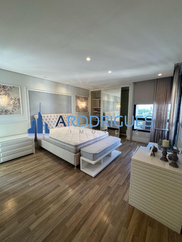 Apartamento, 3 quartos, 286 m² - Foto 2