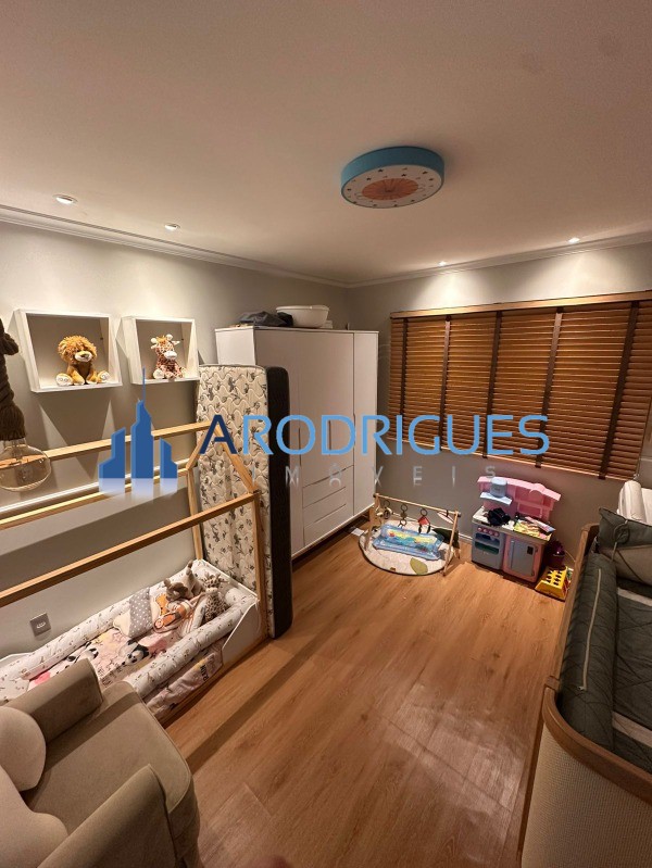 Casa, 4 quartos, 250 m² - Foto 2