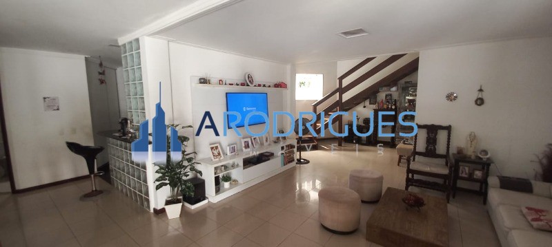 Casa, 3 quartos, 402 m² - Foto 1