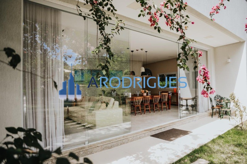 Casa, 8 quartos, 396 m² - Foto 4