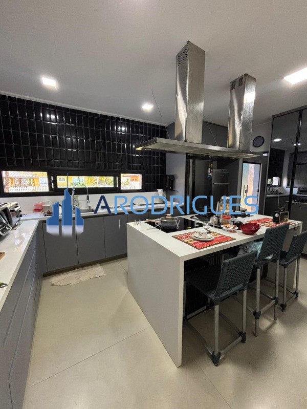 Casa, 4 quartos, 1790 m² - Foto 25