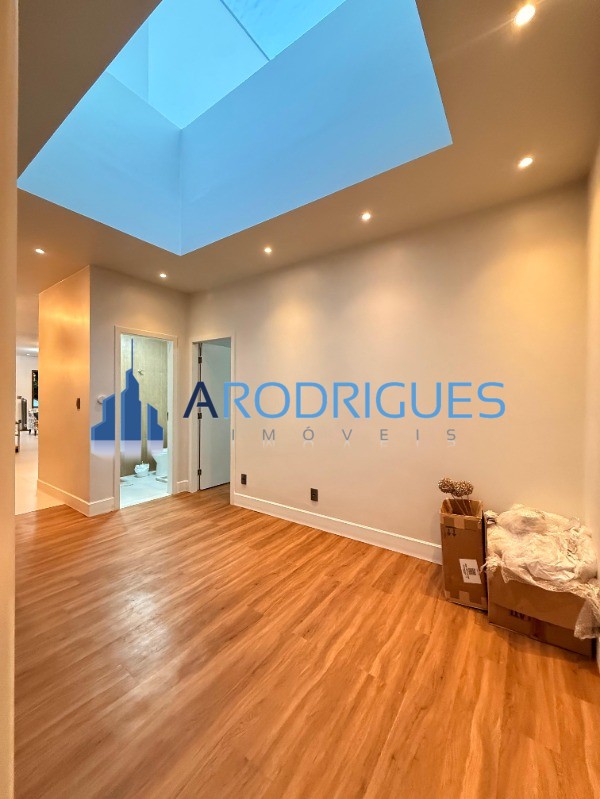 Casa, 4 quartos, 300 m² - Foto 10